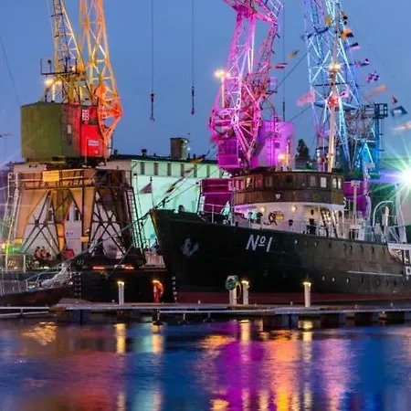 Ht Black Pearl Exclusive * Szczecin
